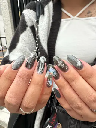 ネイル 個性派ネイル 🌼 ハルカ ♡のマツエク・マツパデザイン