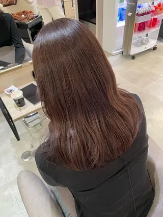ミディアム カラー ayano / 透明感・くすみカラーのヘアスタイル