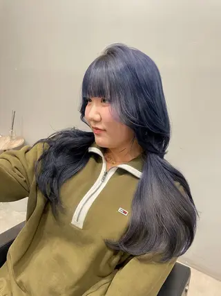 ロング カラー 🩶ブリーチ/ レイヤー🩶フミカのヘアスタイル