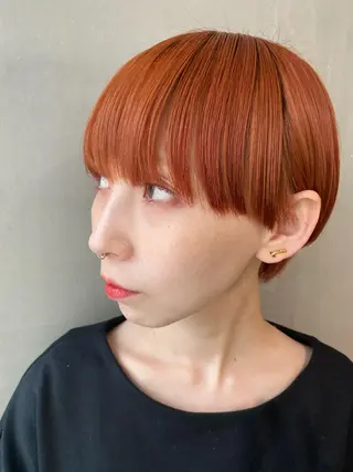 ショート 梅田ハイトーン チダ ヒナノのヘアスタイル