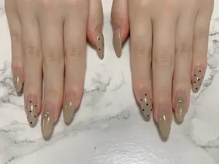 ネイル はな💎ネイル ワンホン、長さ出しのネイルデザイン