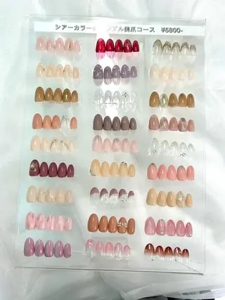 ネイル 加藤 楓子のネイルデザイン