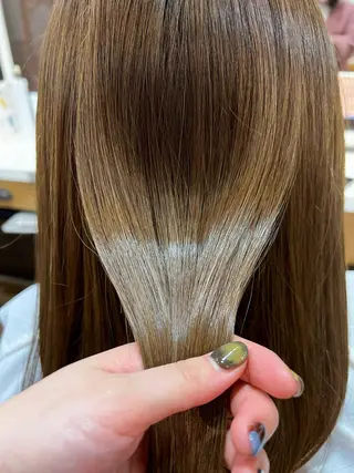 ミディアム スパニスト おおつかちなつのヘアスタイル
