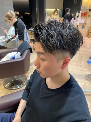 メンズ メンズ特化/フェザー /パーマ/伊勢元のヘアスタイル