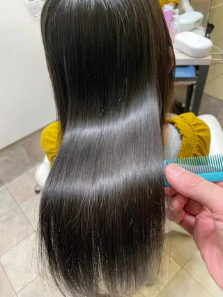 ロング Skyspa straight&digital所属・渡邉 信一のヘアスタイル