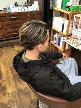 ショート 香川 裕基のヘアスタイル