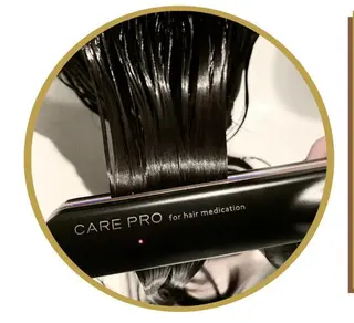 高橋友里亜 /フリーランスのヘアスタイル