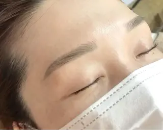 アイブロウ ｉ Ayanaのマツエク・マツパデザイン