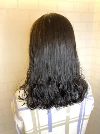 セミロング パーマ 塩谷黎✨ブリーチ無W カラーメンズパーマ✨のヘアスタイル