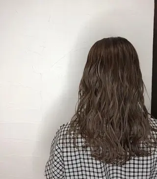 ロング シンタニナオト /梅田茶屋町のヘアスタイル