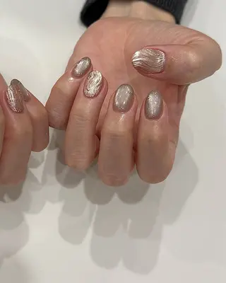 ネイル はるか シンプルネイルのネイルデザイン