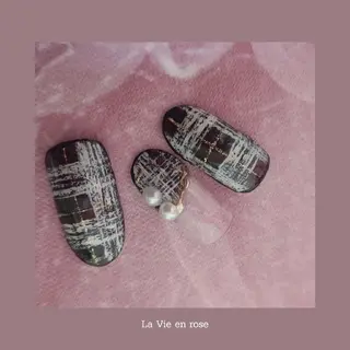 ネイル ラヴィアン ローズのネイルデザイン