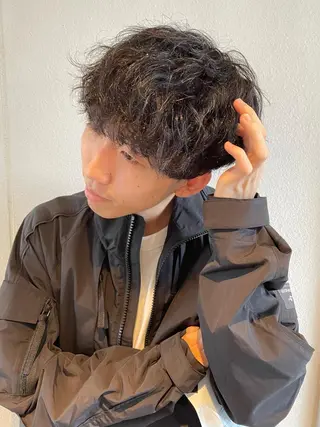 ショート パーマ ヘアアレンジ メンズ 坂尻 嘉珠也のヘアスタイル