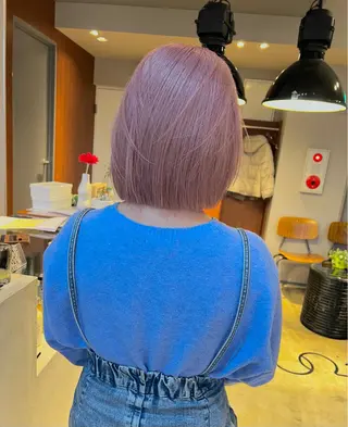 ミディアム ミルクティーベージュ outaのヘアスタイル