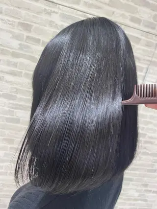 ミディアム 小金丸 里沙のヘアスタイル