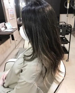 ロング カラー little×link 福岡所属・littlelink キタジマのヘアスタイル