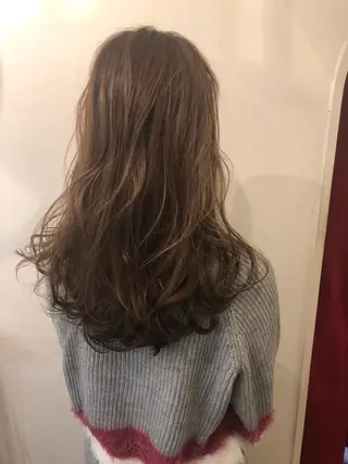 ロング ＨＩ ROのヘアスタイル