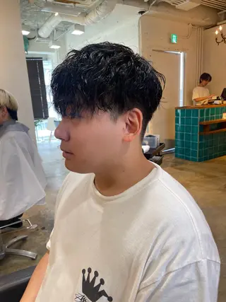 パーマ メンズ RIN／韓国ヘア レイヤーカットのヘアスタイル