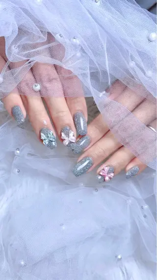 ネイル 𝑬𝑹𝑰𝑲𝑨 𓂃🎀𓈒𓏸のネイルデザイン