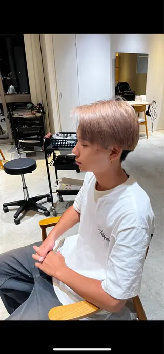 ミディアム カラー メンズ ナカムラ ツバサのヘアスタイル