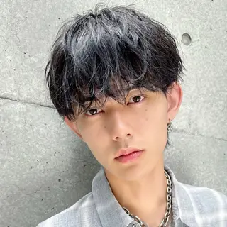 メンズ 表参道フェザーパーマ ニュアンスパーマのヘアスタイル