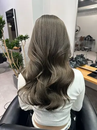 セミロング カラー Ruika/海外ヘア /レイヤーカットのヘアスタイル