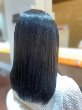 カラー CoCooN Hiromiのヘアスタイル