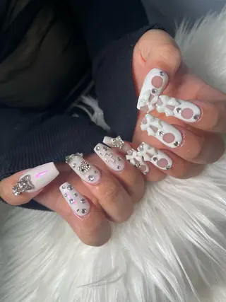ネイル Nail Salon L'arc所属・☆Mèo ☆のネイルデザイン