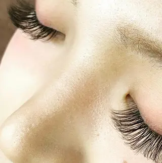 マツエク・マツパ AKAMEE omotesando所属・Toyoshima Sakikoのマツエク・マツパデザイン