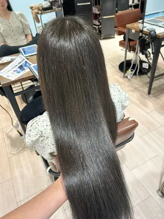 ロング カラー 𝒎𝒊𝒚𝒖 /韓国ヘア🩶のヘアスタイル