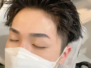 キッズ アイブロウ まつげパーマ/眉毛 ［ALBA］のマツエク・マツパデザイン