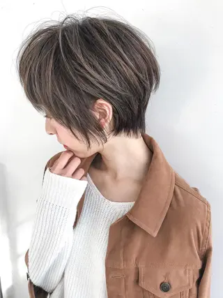 ショート カラー ショート/レイヤー なら石井知希のヘアスタイル