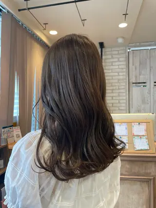 カラー カラーモデル募集中 🍒 豊田 愛のヘアスタイル