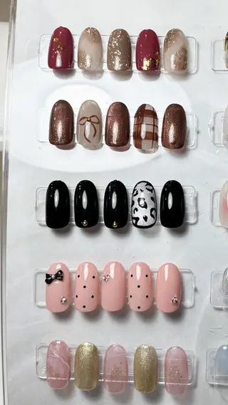 ネイル 福ネイル スタッフのネイルデザイン