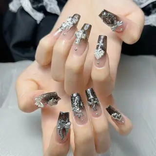 ネイル Hitomi Nail salonのネイルデザイン