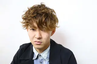 ショート カラー パーマ メンズ Vir by browのヘアスタイル