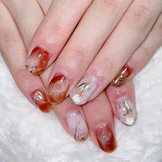 ネイル The Best Beauty受付担当のヘアスタイル