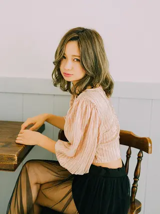 ミディアム Conforto店長 渡邊のヘアスタイル