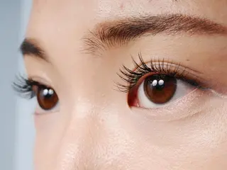 マツエク・マツパ 眉毛まつ毛専門店 uralogeのマツエク・マツパデザイン