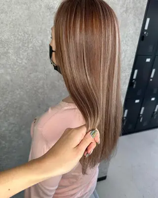 ロング カラー UNDER vr 【アンダーバー】のヘアスタイル