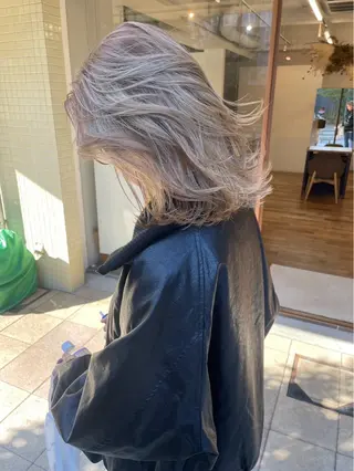 ミディアム siro所属・siro meruのヘアスタイル