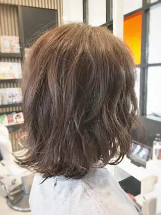 ミディアム カラー 横倉 宏樹のヘアスタイル