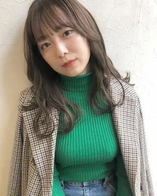 セミロング カラー nakahara madokaのヘアスタイル