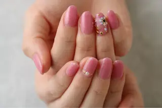 ネイル manitoi所属・manitoi Nishimotoのネイルデザイン