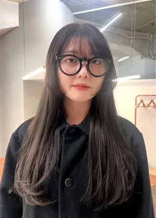 カラー the hinc所属・miyu /大阪 /レイヤーカットのヘアスタイル