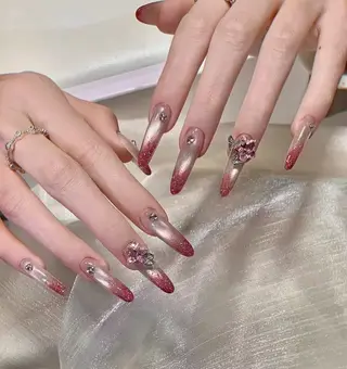 ネイル 相沢 さやかのネイルデザイン