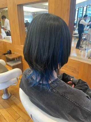 ミディアム カラー goshima nagisaのヘアスタイル