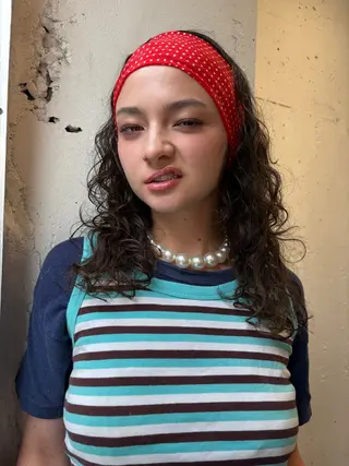 セミロング ✴︎UNU ✴︎モエカのヘアスタイル