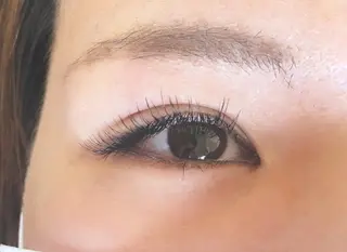 マツエク・マツパ Neoest Log ＋ bell所属・荒川 鈴菜のヘアスタイル