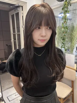 セミロング カラー ナチュラルなヘア /ヨシダトモキのヘアスタイル